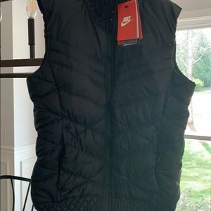 Nike vest